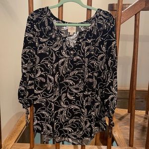 St. John’s Bay top. Size 3x.